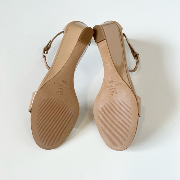 Ann Taylor Petra patent leather wedge kitten sandal Tan wedge Neutral Size 6.5 - Picture 7 of 11